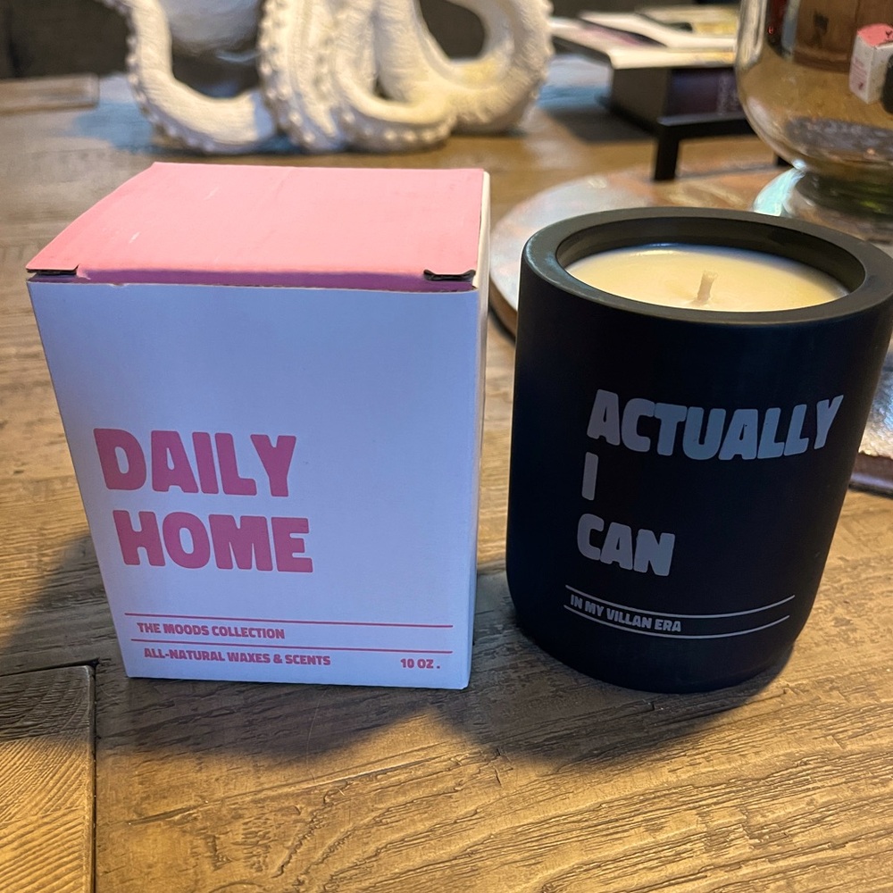 Daily Grind-Actually I Can-Villan Era Candle-Brand New!
